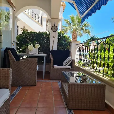 Mi Casita Villamartin Golf أوريويلا